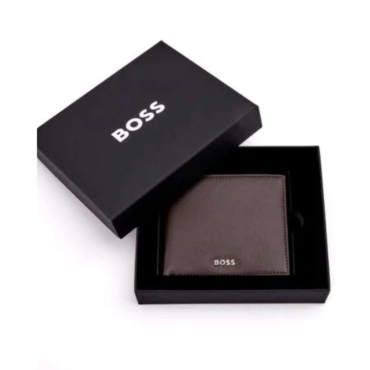 Ανδρικό δερμάτινο πορτοφόλι Hugo Boss Classic Smooth HLY403Y στη συσκευασία του σε καφέ χρώμα.