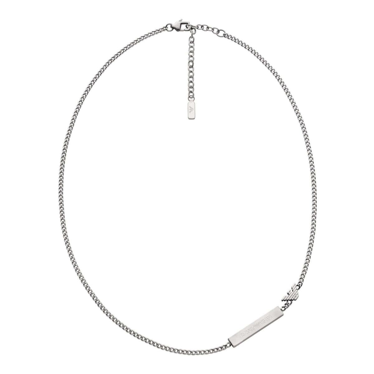 Ανδρικό κολιέ Emporio Armani EGS3309040 φορεμένο από ανοξείδωτο ατσάλι σε ασημί χρώμα.
