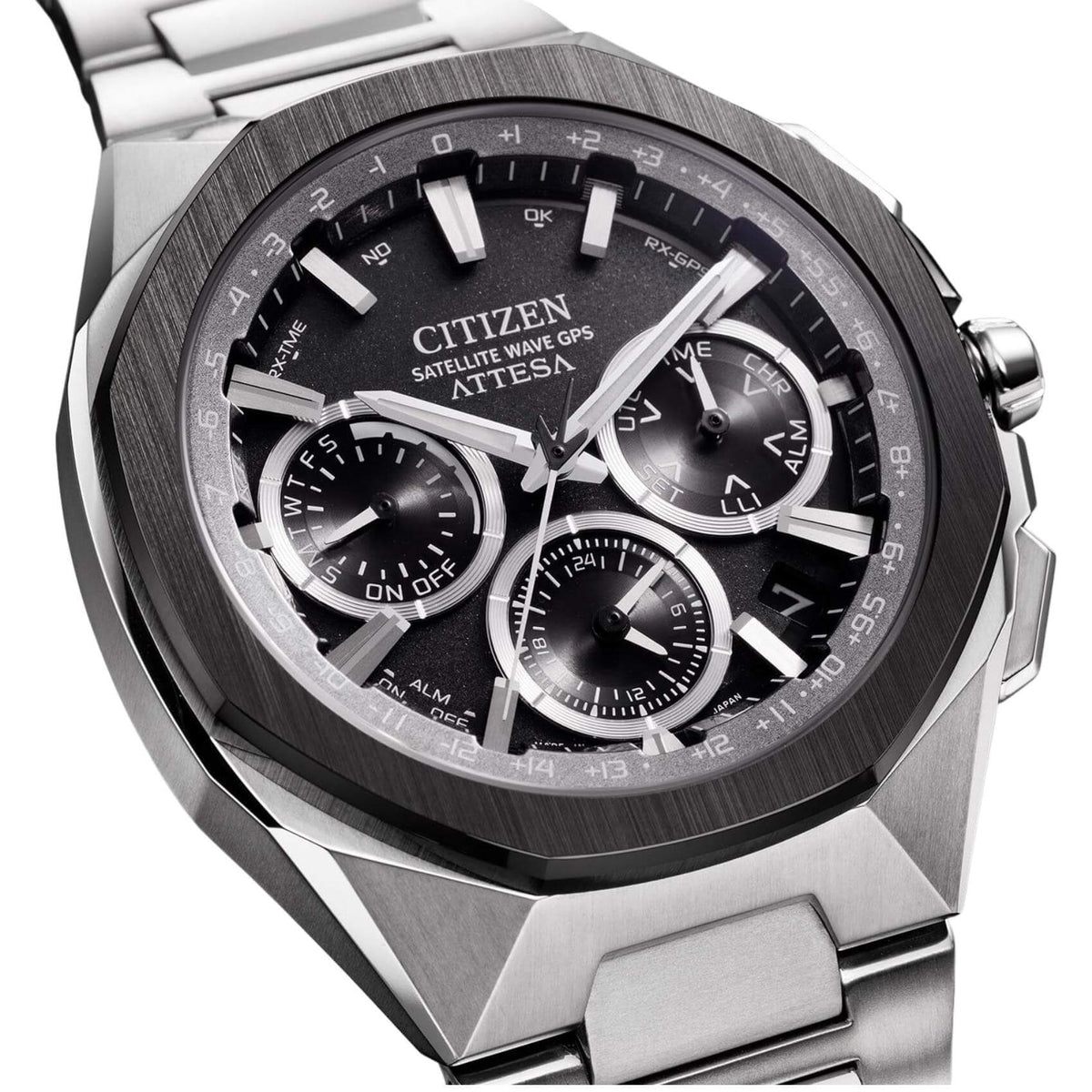 Μαύρο καντράν 44mm του ανδρικού ρολογιού Citizen Attesa CC4104-53E με δορυφορικό GPS, παγκόσμια ώρα και αχάρακτο ζαφείρι.