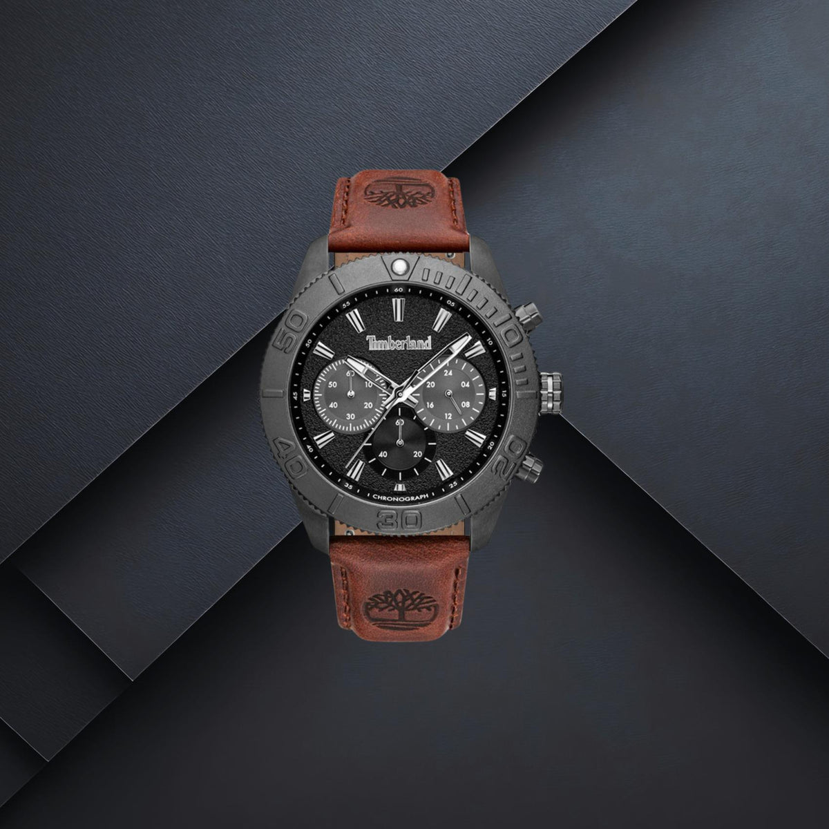 Ανδρικό ρολόι Timberland Carrigan TDWGQ00942X0 με καφέ λουράκι, μαύρο καντράν 44mm, χρονογράφος