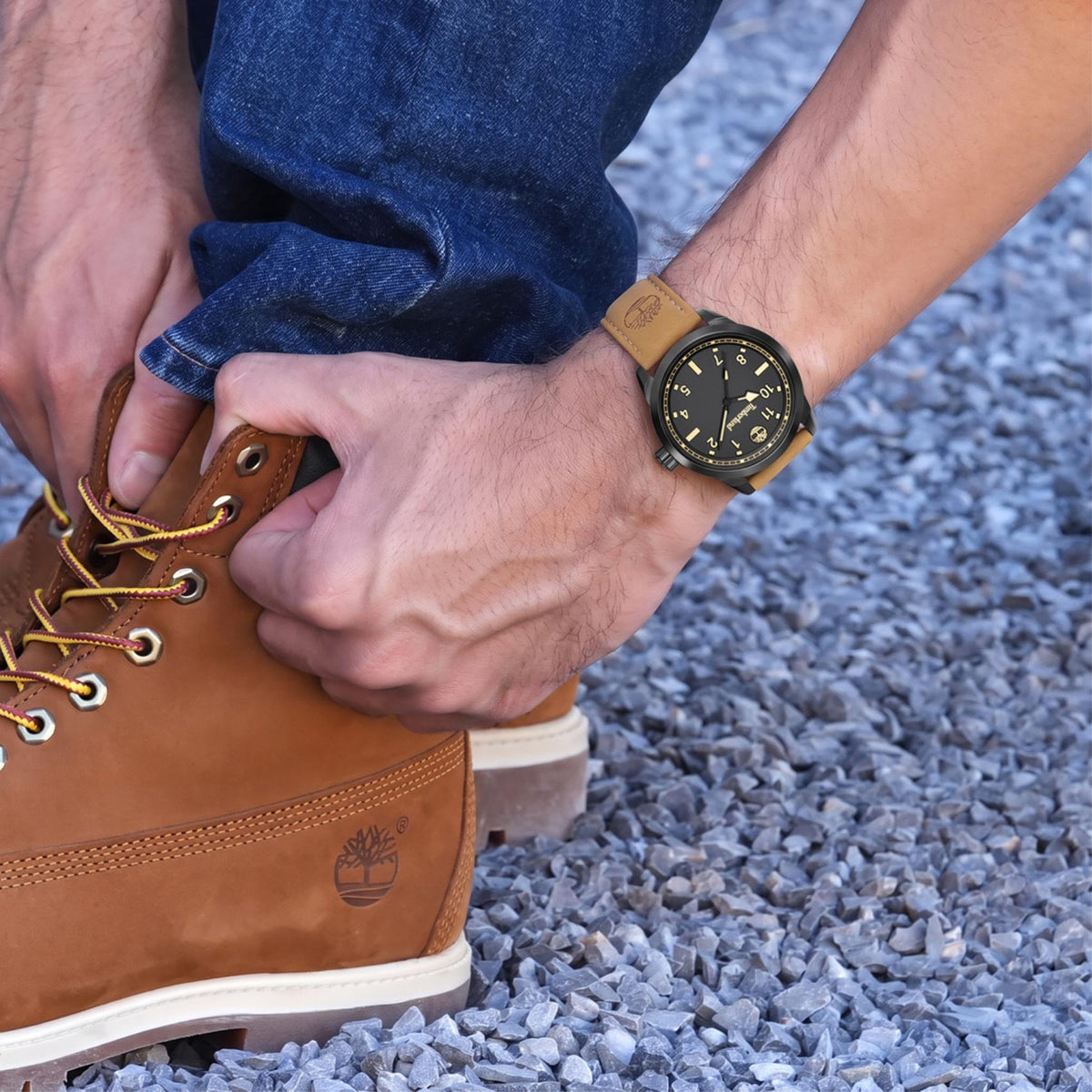 Ανδρικό Ρολόι Timberland Small Henniker TDWGA0109701 με Ταμπά Δερμάτινο Λουράκι & Μαύρο Καντράν