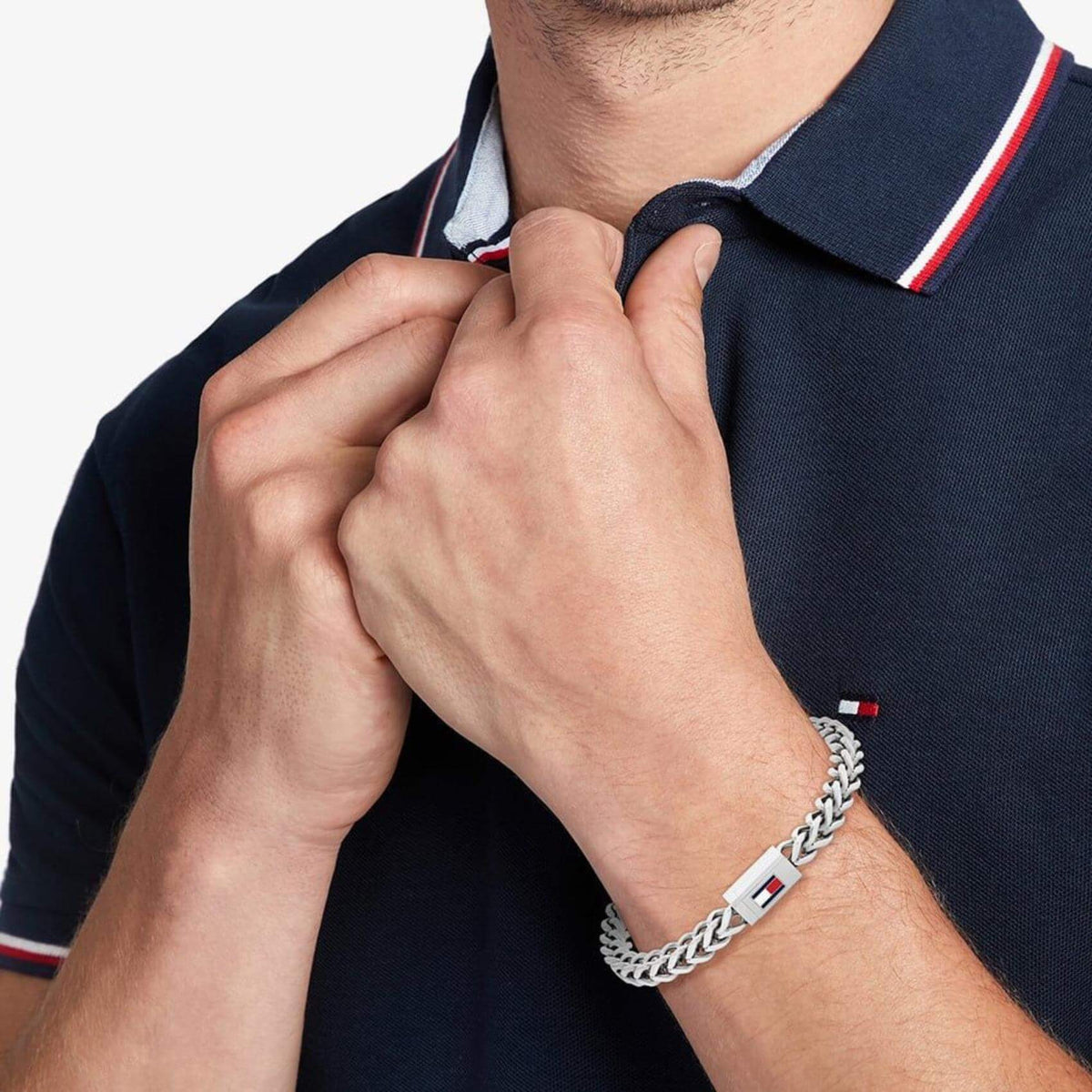 Ανδρικό Βραχιόλι Χειροπέδα Tommy Hilfiger 2790647 Σε Ασημί Χρώμα
