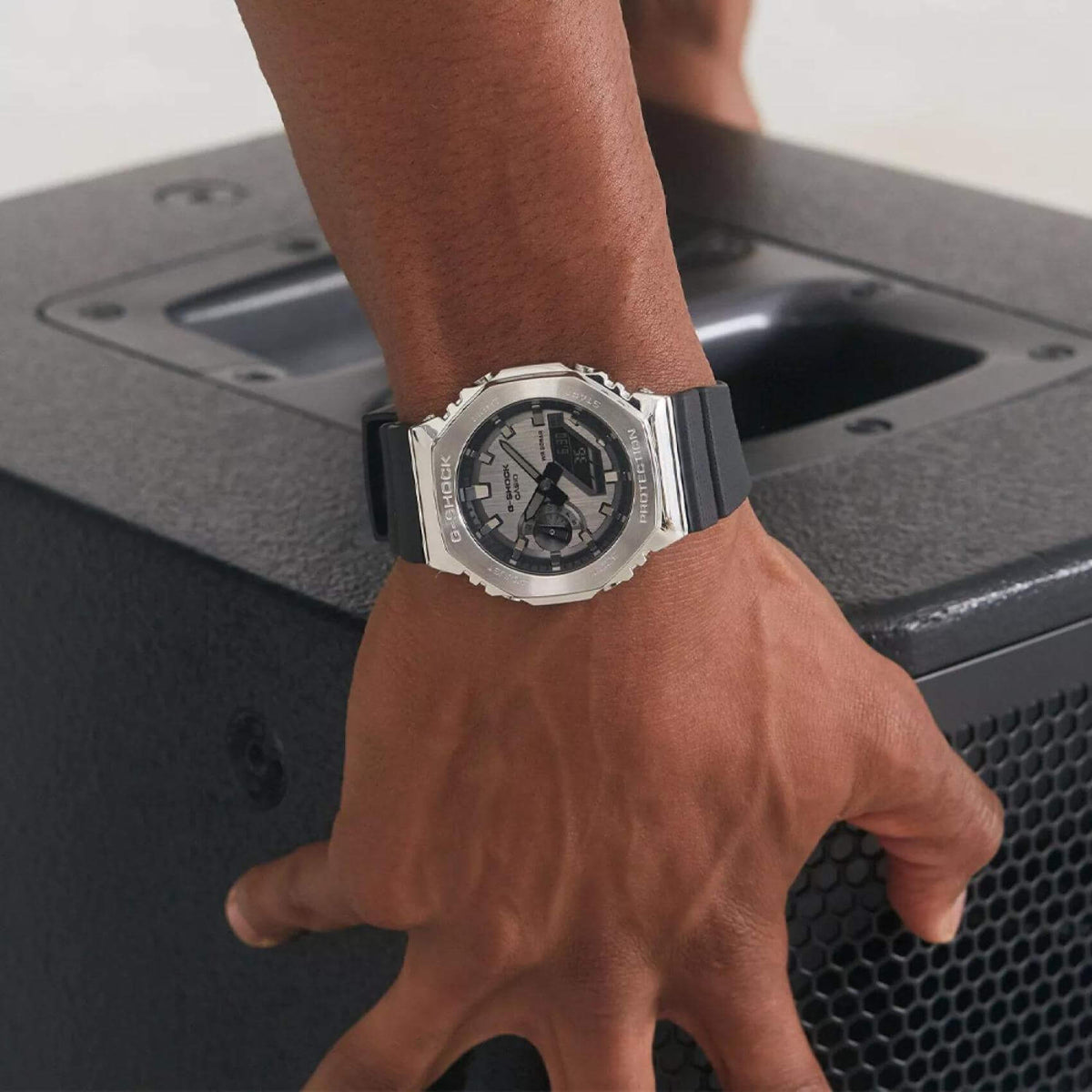 Ρολόι Χρονογράφος Casio G-Shock GM-2100-1AER Με Μαύρο Καουτσούκ Λουράκι