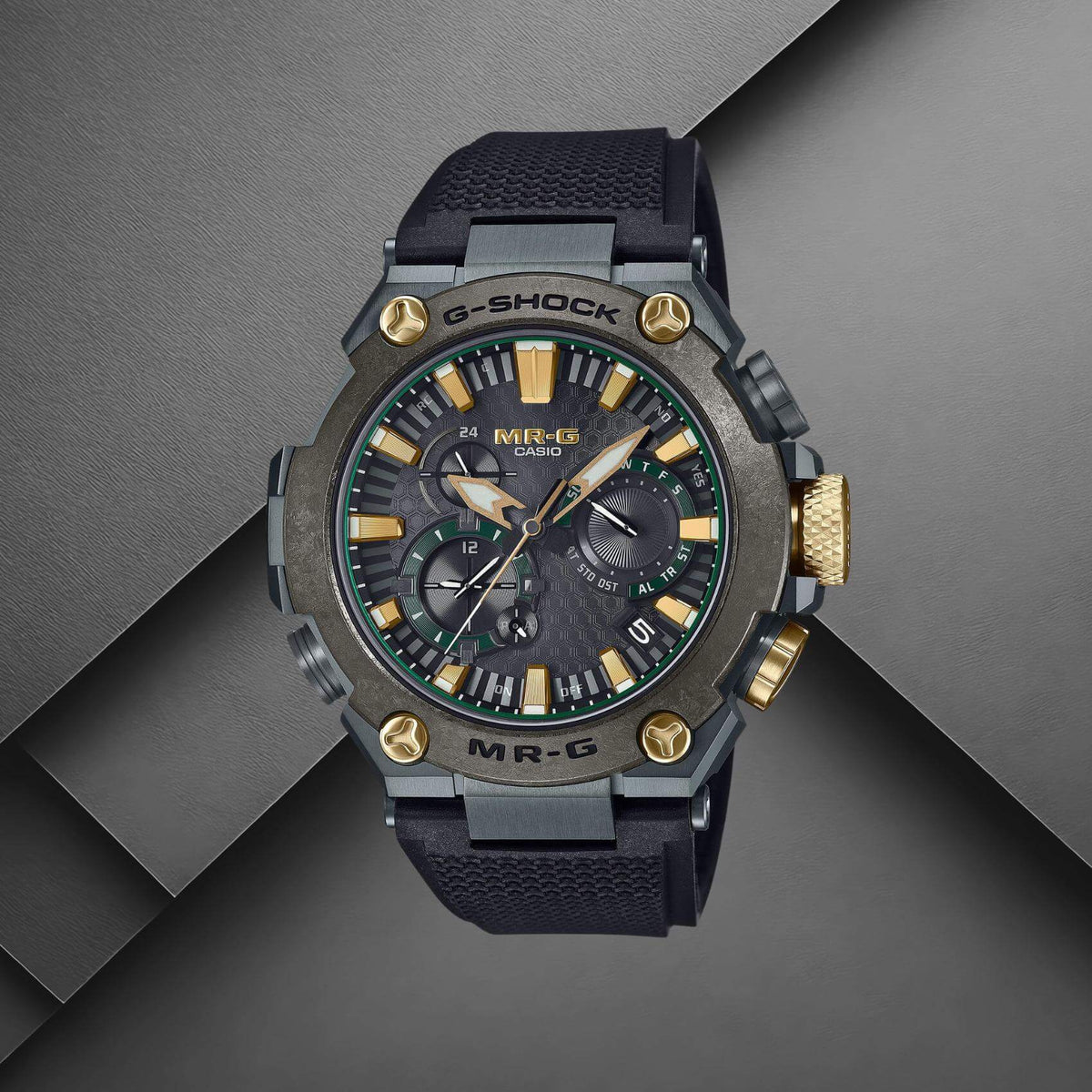 Ανδρικό ρολόι Casio G-Shock MRG-B2000RG-3ADR με μαύρο λουράκι και μαύρο καντράν.