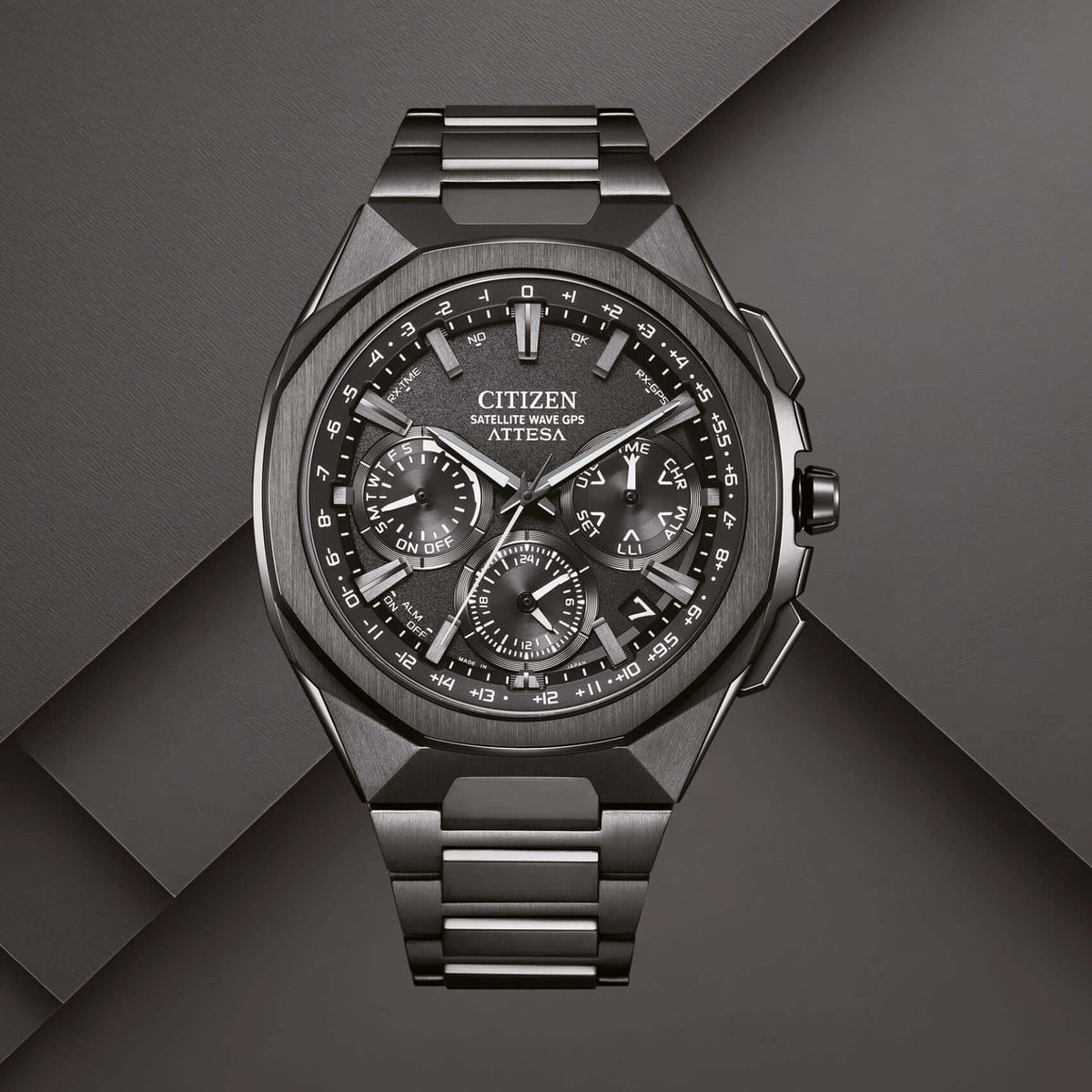 Citizen CC4105-69E ανδρικό ρολόι Attesa με μαύρο καντράν 44mm, γκρι Super Titanium μπρασελέ, κεραμική στεφάνη και δορυφορικό GPS.