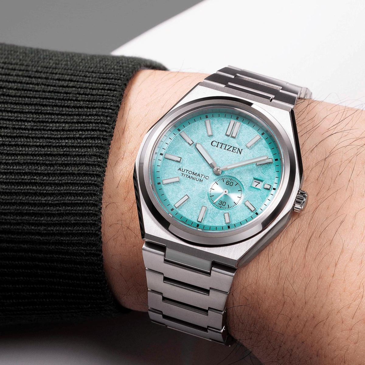 Ρολόι Citizen Super Titanium Zenshin NJ0180-80M με Ασημί Μπρασελέ & Γαλάζιο Καντράν