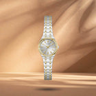 Γυναικείο Ρολόι Guess Pixie GW0931L3 με Δίχρωμο Μπρασελέ & Ασημί Καντράν