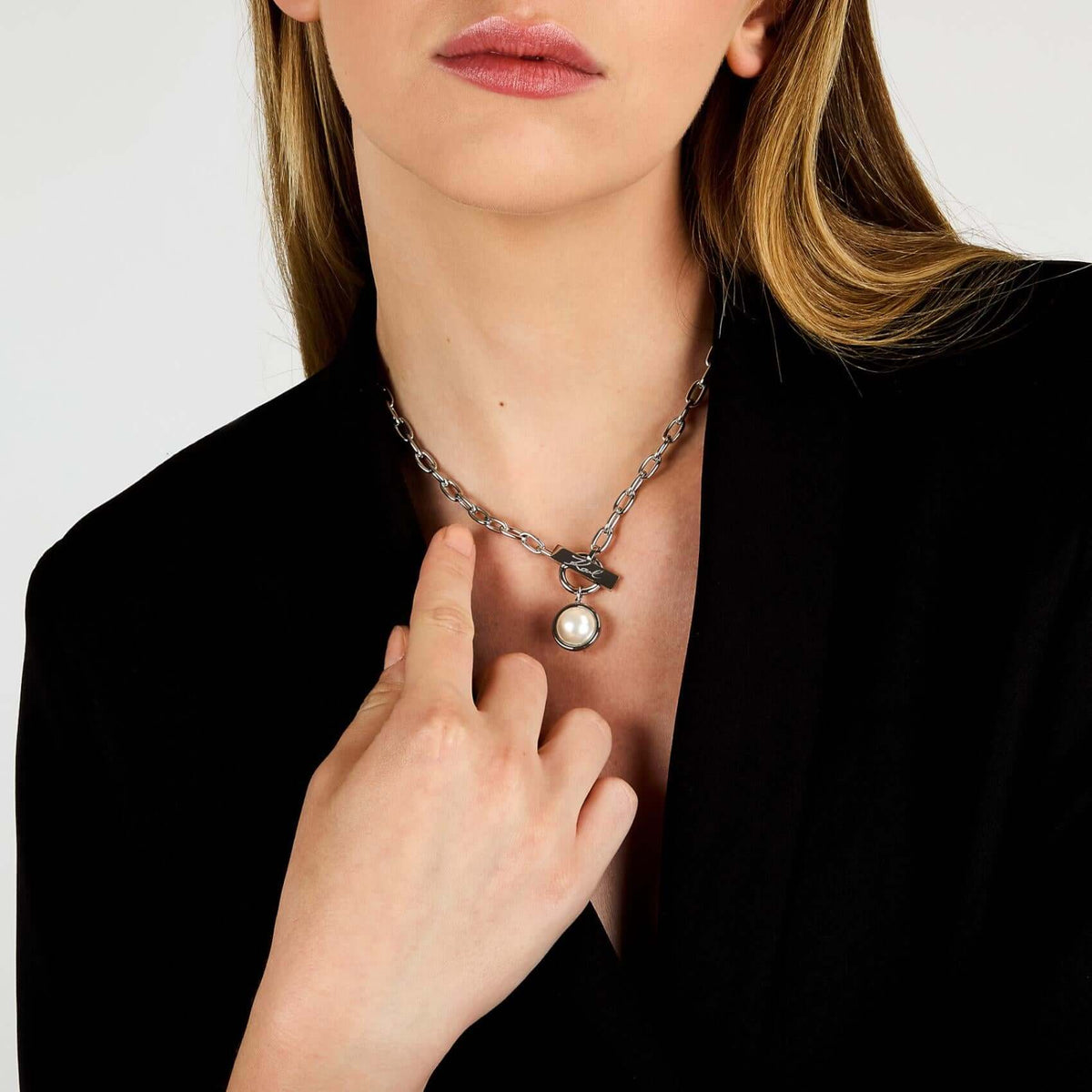 Κολιέ Karl Lagerfeld Pearl KLAYR04 σε Ασημί με Πέρλα