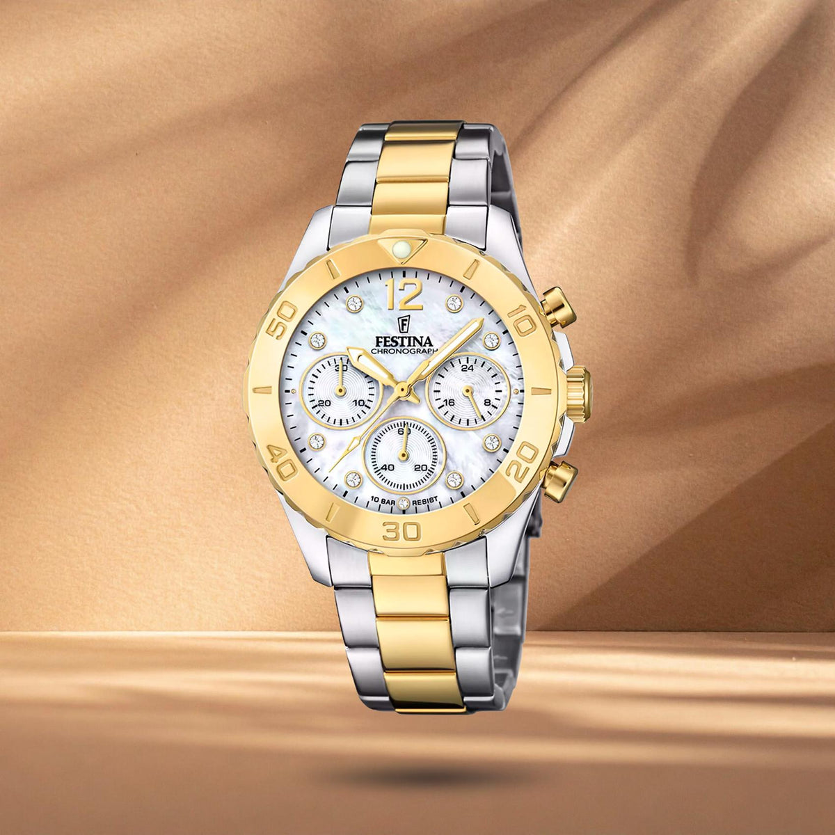 Γυναικείο ρολόι Festina Boyfriend F20604/1 με ασημί-χρυσό μπρασελέ, λευκό φίλντισι καντράν 39mm με ζιργκόν, χρονογράφος