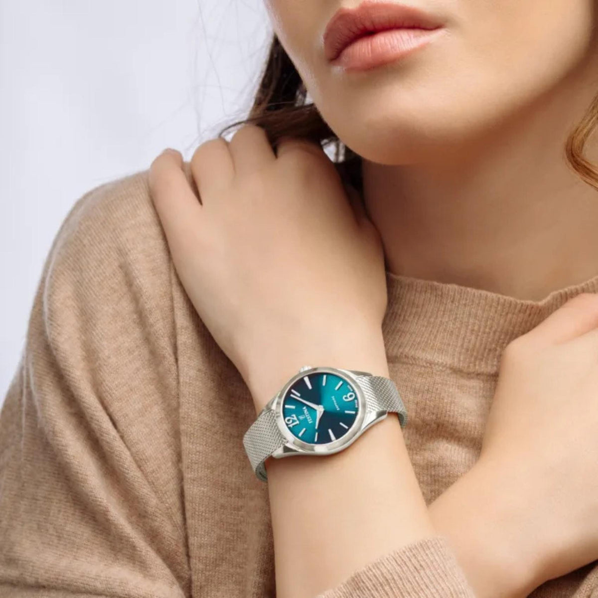 Γυναικείο Ρολόι Festina Grace F20076/4 Με Ασημί Μπρασελέ & Πράσινο Καντράν
