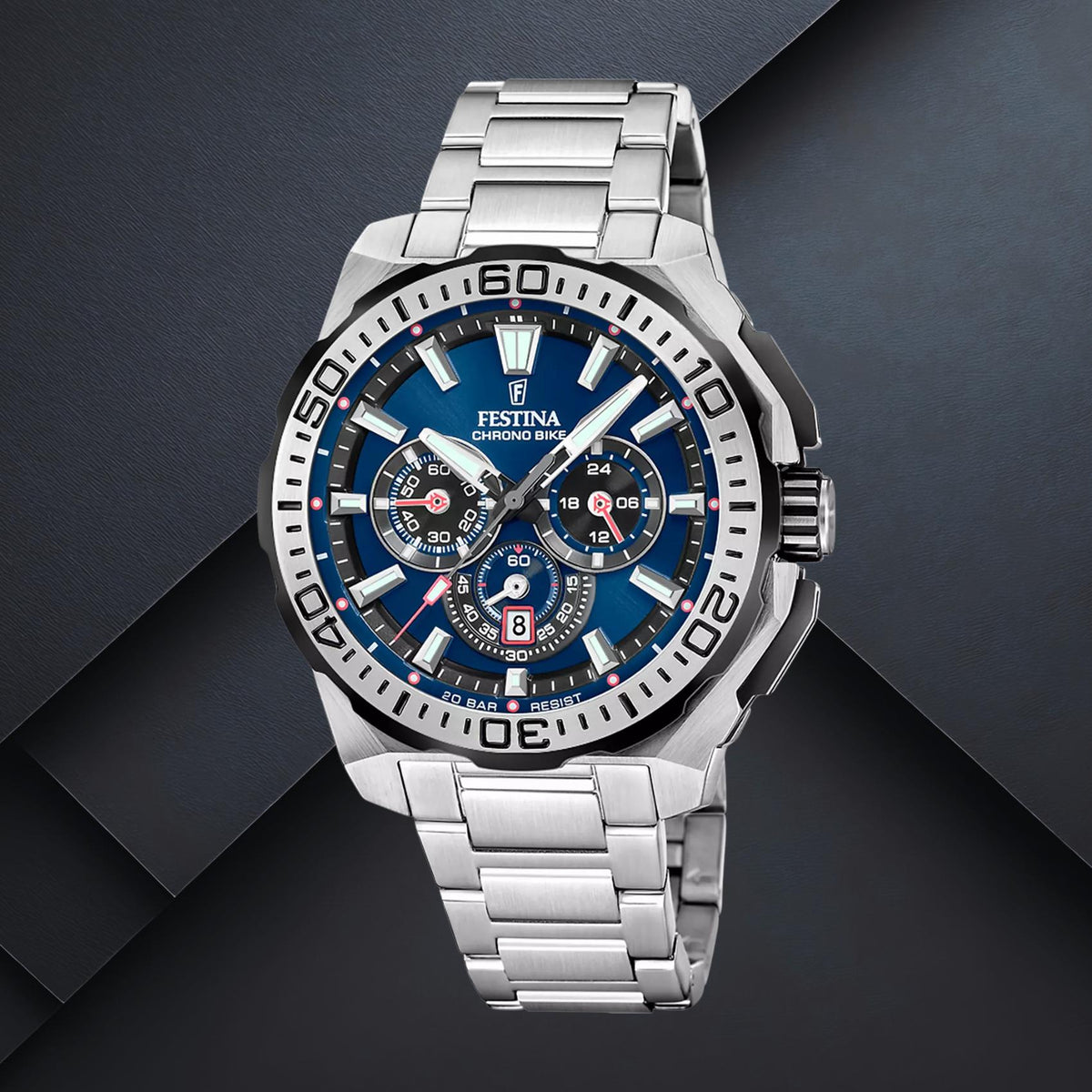Καταδυτικό ανδρικό ρολόι Festina Chrono Bike F20724/2 με ασημί μπρασελέ και μπλε καντράν διαμέτρου 45.5mm με ένδειξη ημερομηνίας και χρονογράφο