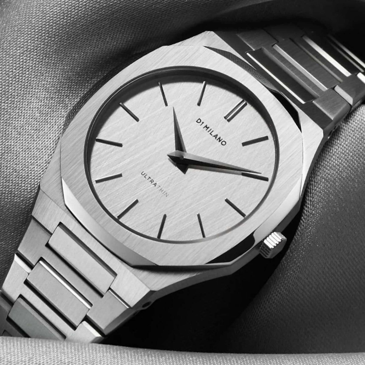 Ρολόι D1 Milano Ultra Thin D1-UTBJ23 Linen Με Ασημί Μπρασελέ