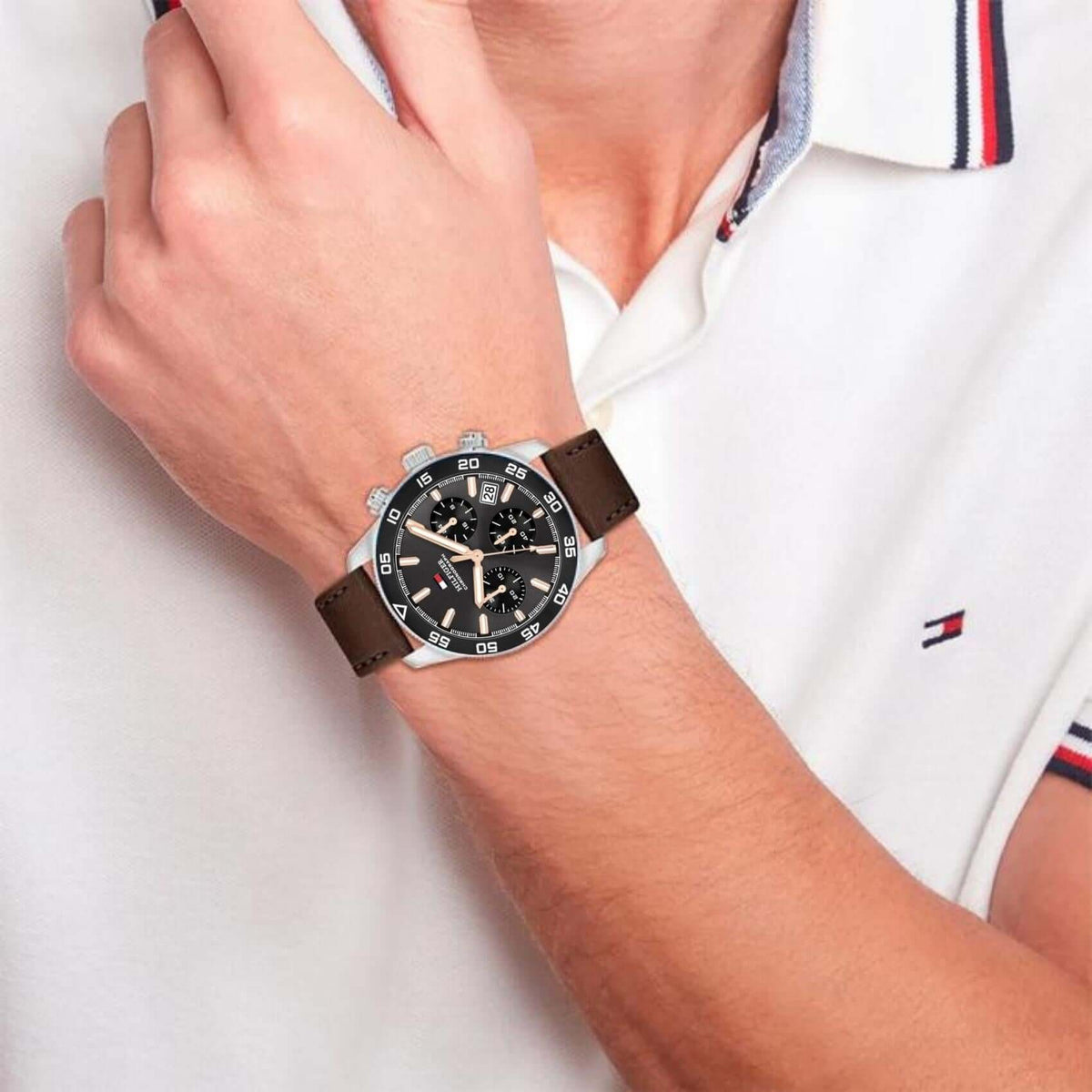Ρολόι Tommy Hilfiger TH85 1792213 Χρονογράφος Με Καφέ Δερμάτινο Λουράκι